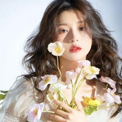 蜜丝炸弹